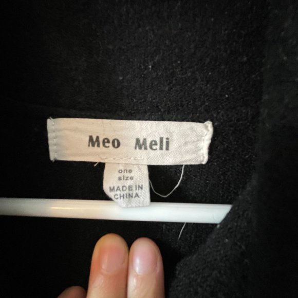Meo Meli Turtle Neck Sweater - Picture 3 of 5